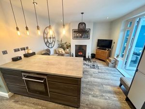 Photo 15- click for photo gallery